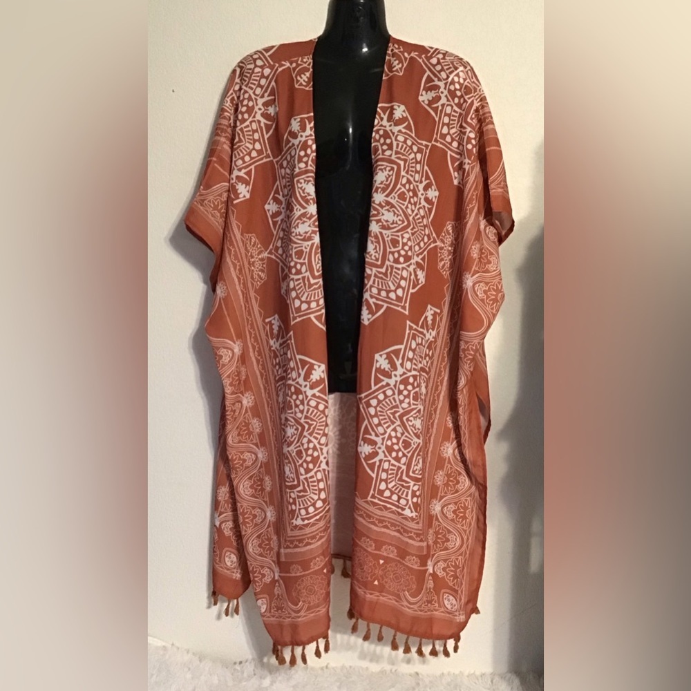 Women’s Cape/Kimono W/ Tassels. One Size, Lightweight.. - Picture 2 of 4